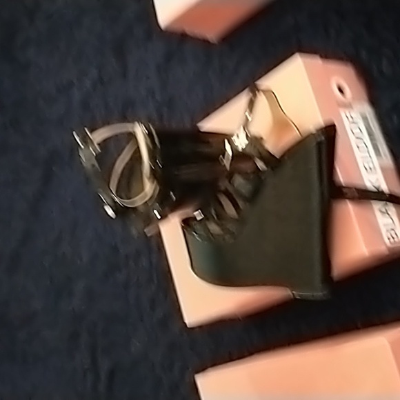 ELDOF 6" BLACK WEDGE PLATFORM - Picture 7 of 9